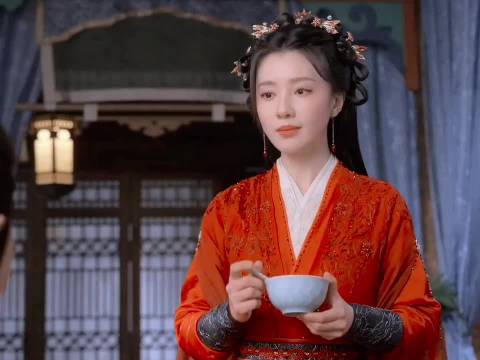 王鹤润从主角转演配角，口碑回升戏约不断