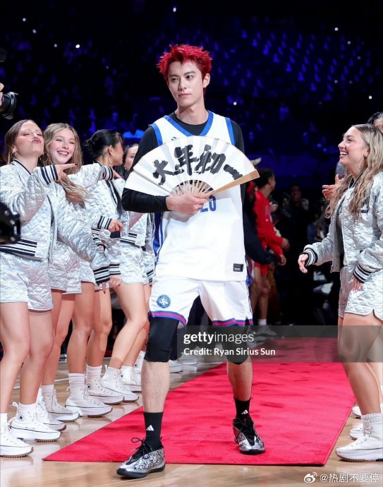 王鹤棣在NBA名人赛上的具体表现和成绩如何？