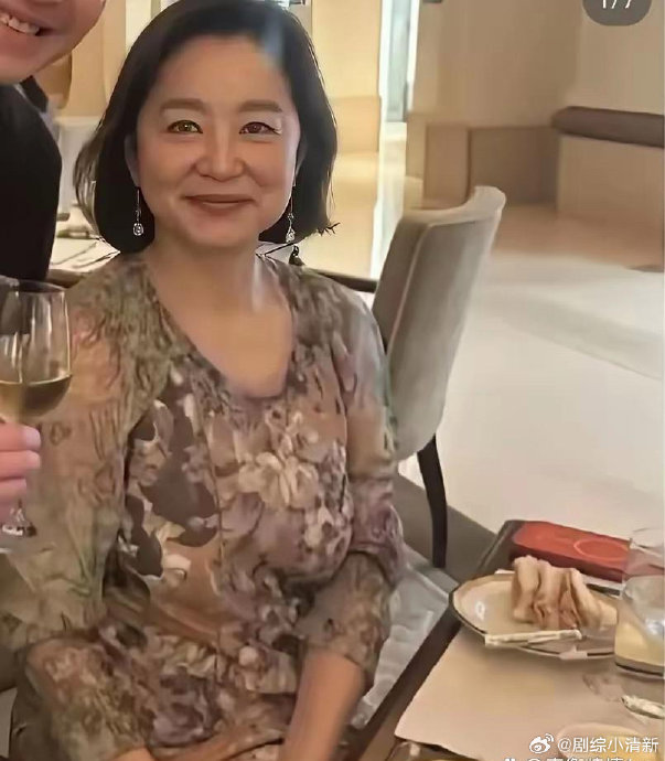 网友们为什么认为林青霞比同龄女星的“冻龄”状态更高级？