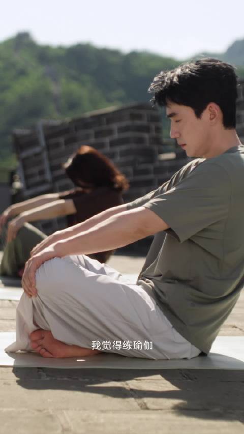 lululemon首档视频播客《垫上见》上线，朱一龙、朱易、牛剑锋畅谈瑜伽跨界