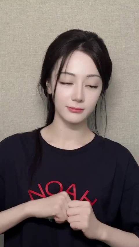 迪丽热巴的日常瞬间，是治愈一切不开心的甜