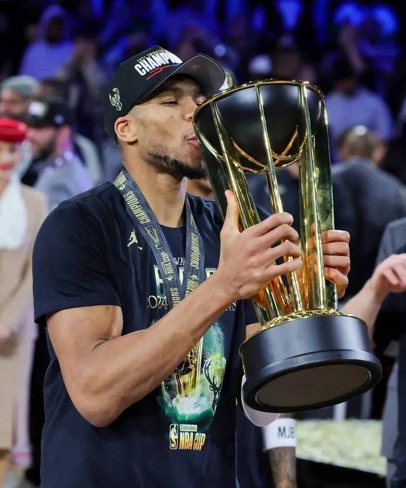 下赛季NBA前十薪水，库里领衔，塔图姆字母哥紧随，谁价值超标