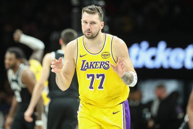 NBA名宿解释为什么詹姆斯今夏最好离开湖人队