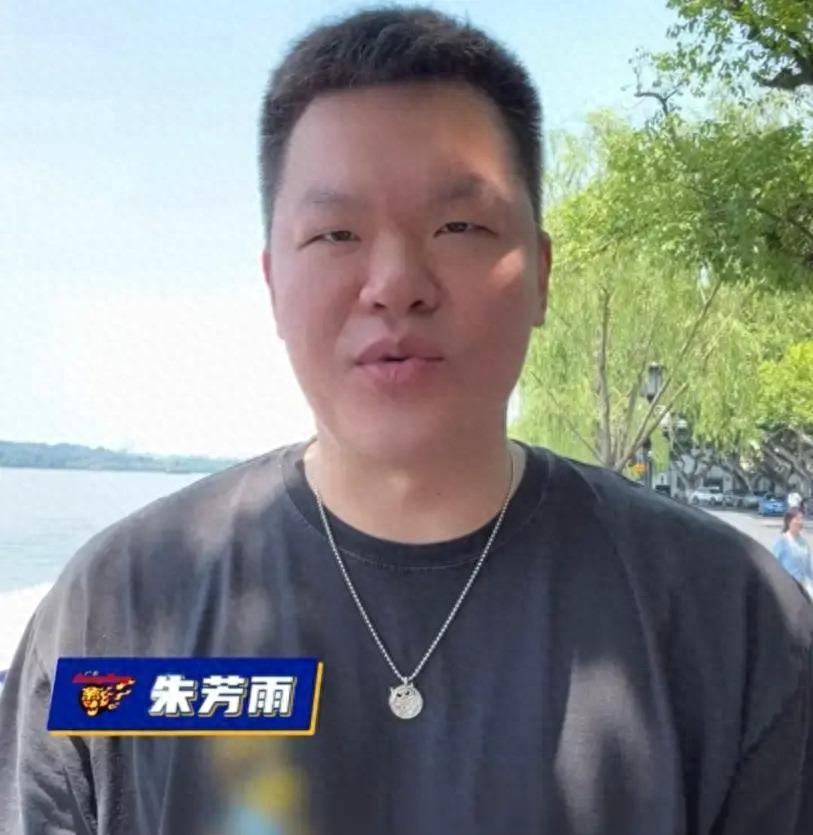 广东速递！杜锋携手众球员发声，胡明轩官宣离队，朱芳雨重要决定
