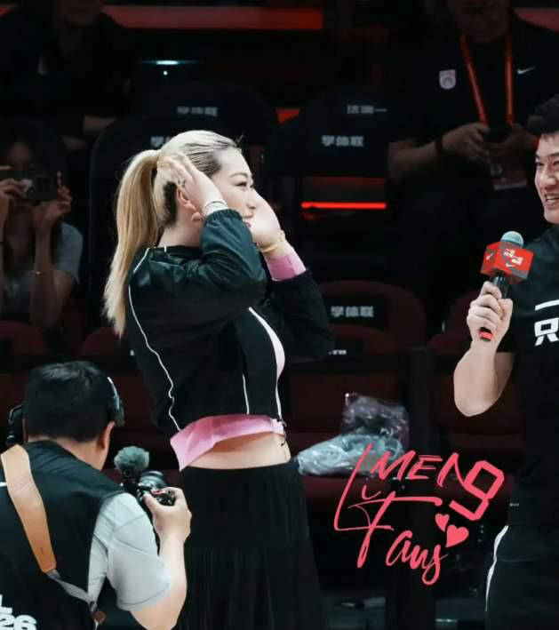 李梦携手郭艾伦亮相活动，或将重启留洋之路，宫鲁鸣会再次给她机会吗？