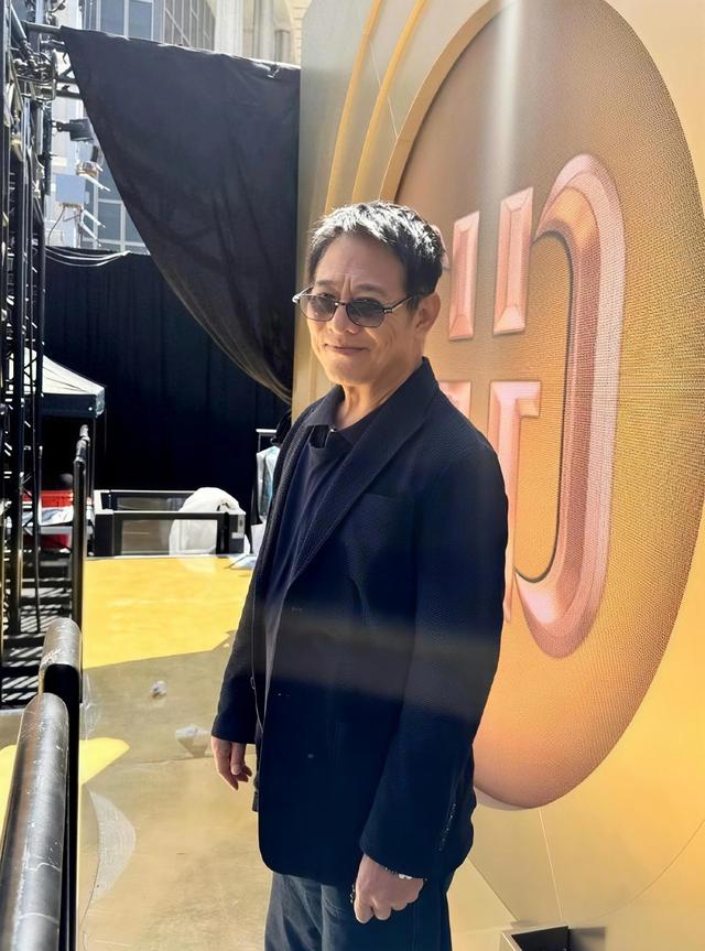 63岁李连杰首度松口!坦言甲亢折磨致面容大变_文娱菱角