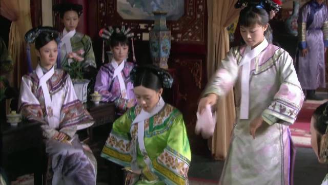 惠贵人身子虚，我叮嘱她好生养息，安排莞嫔母亲入宫，宫中诸事皆在掌握