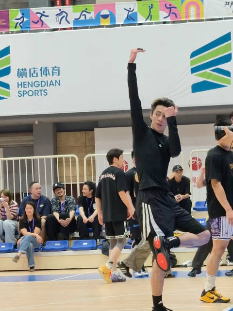 哈哈哈哈哈哈孙悟空动作教学中