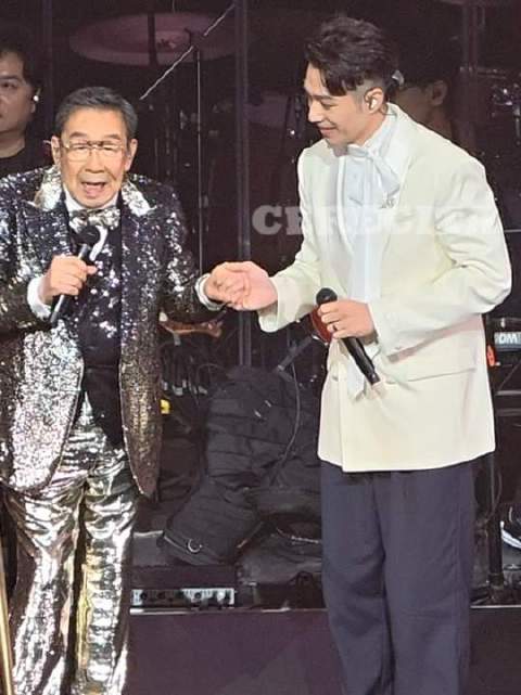 咦！乖孙周柏豪再度空降修哥演唱会担当神秘嘉宾