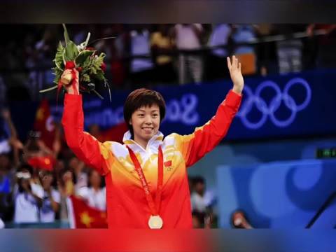 45岁张怡宁任北京乒协理事，与丁宁共推青训