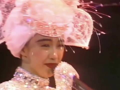 直到看见陈慧娴凝望梅艳芳，“千夕之争”终于迎来和解