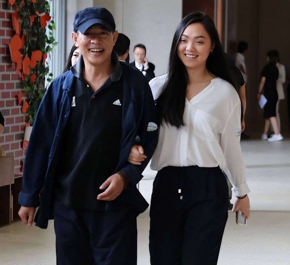 李连杰罕见露面谈近况!坦言不拍戏原因，网友:这才是真正的人生赢家_女儿_功夫_遗书