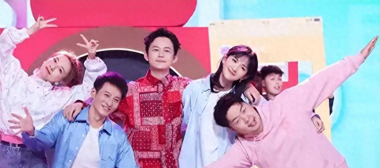 49岁李维嘉现状:没有老婆孩子,孤身一人住在长沙上百平的大豪宅