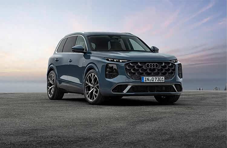 全新一代奥迪Q7官图发布 提供6座版可选 轴距3000mm