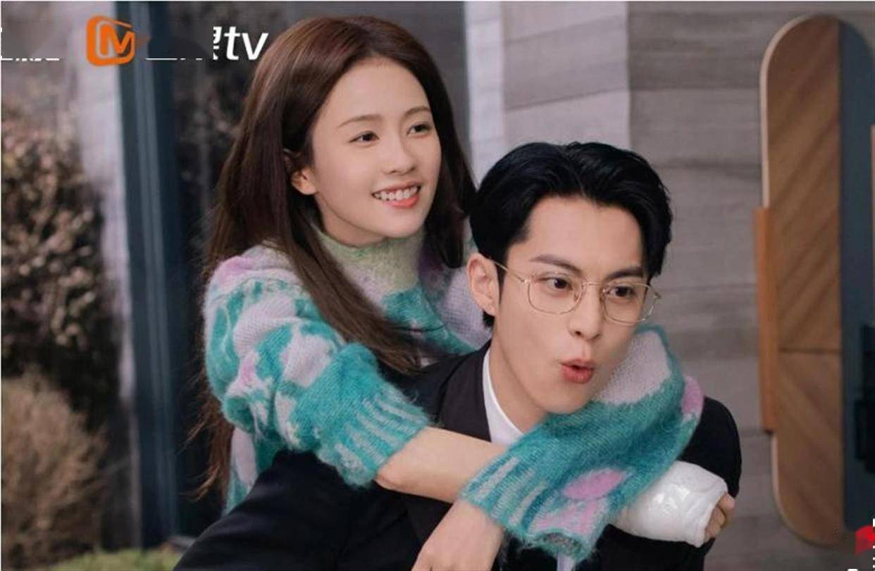 白鹿丞磊《莫离》今天首播:王鹤棣豪掷千席云包场，硬刚《翘楚》_名字_权谋_观众