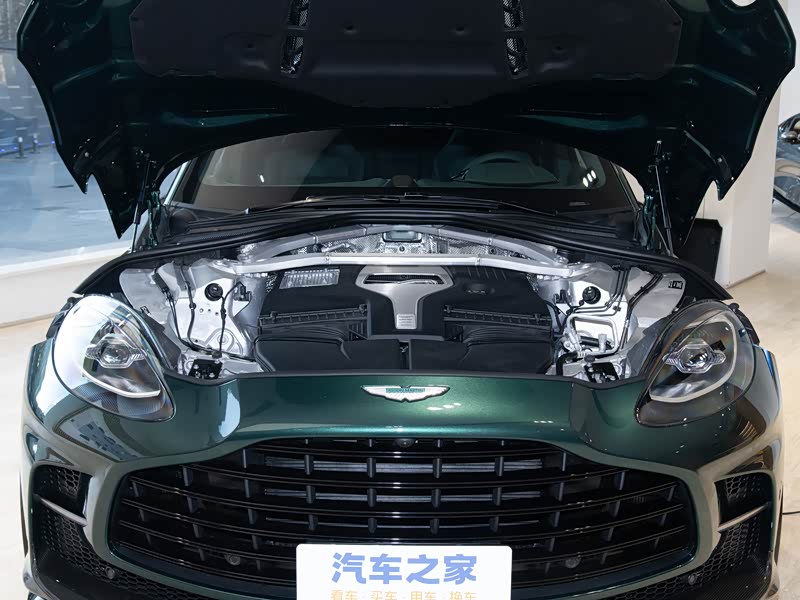 阿斯顿・马丁 DBX 动力响应如何?
