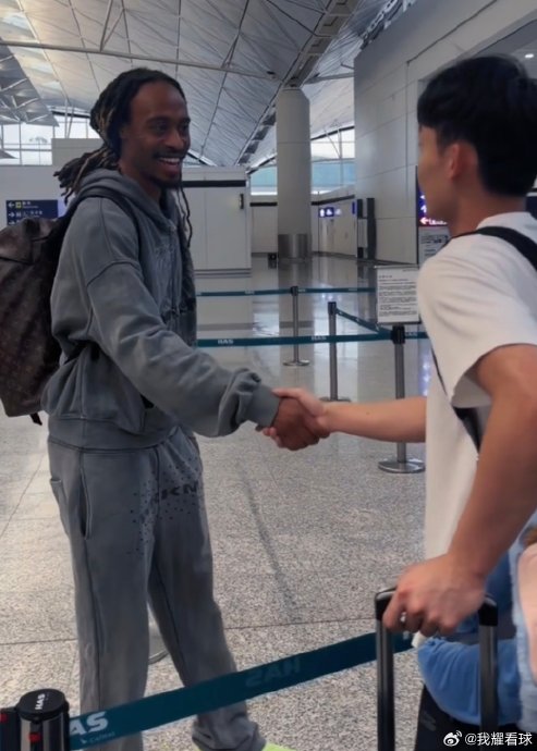 徐杰和刘金雨在美国洛杉矶的特训将持续多长时间？