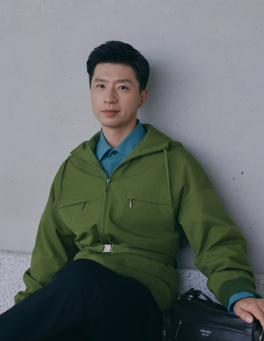 排面！马龙同框Prada女王杨幂男帅女靓，梁家辉连线帮家人追星龙队