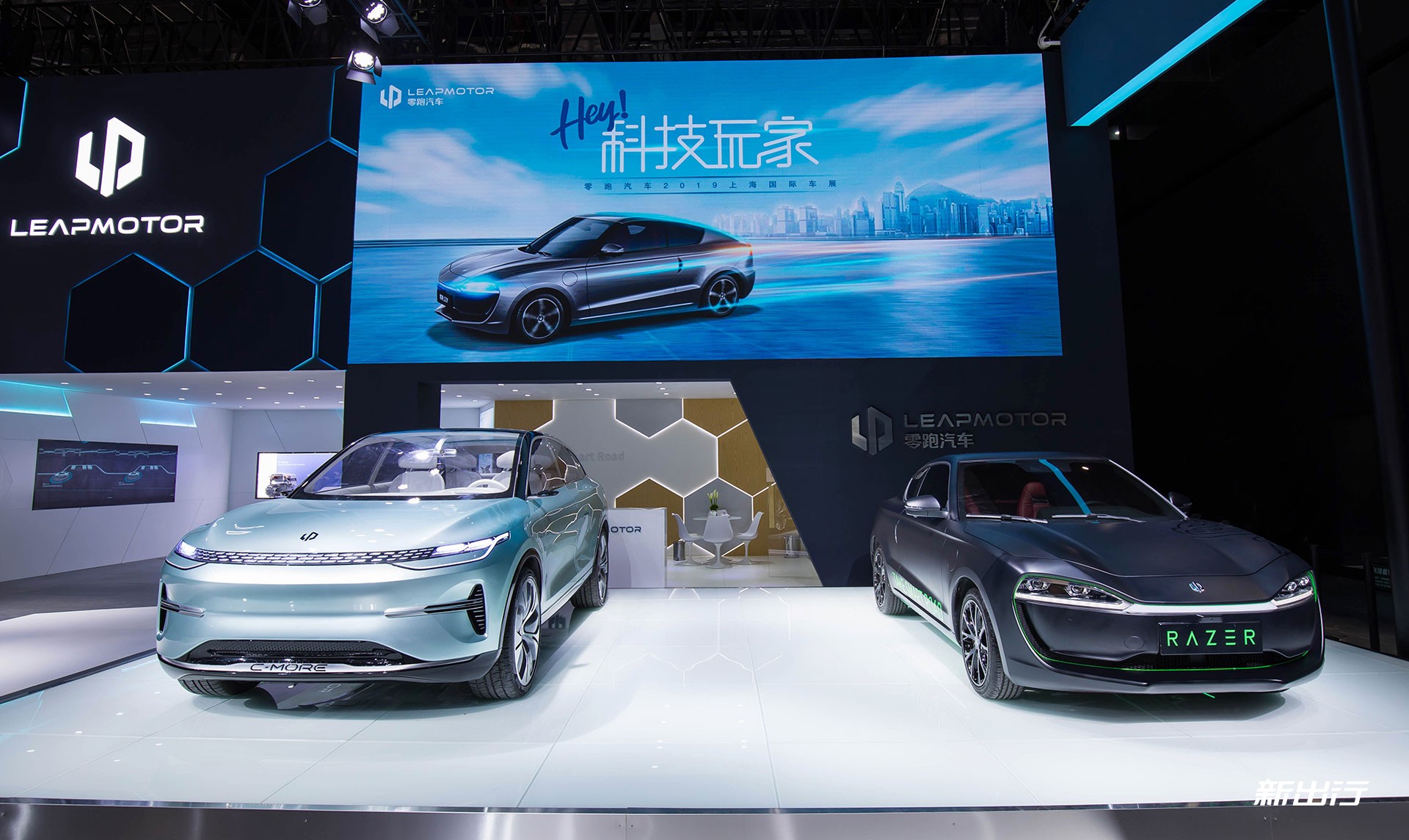 2019 上海车展 | 零跑终于有 SUV 了!体验零跑 C-more_评测_新出行