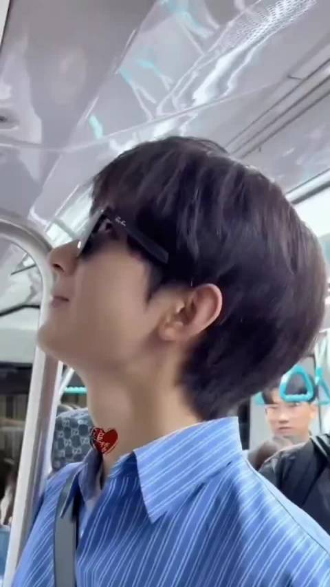 盘点成毅和助理涛涛 两个憨憨的可爱日常