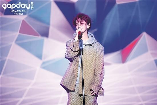 鹿晗、魏晨、大张伟等激情开唱 Gapday音乐节佛山开麦