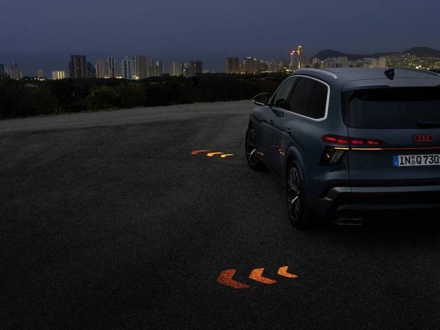 全新奥迪Q7换代升级 新增六座布局 科技质感再突破|新车|内饰|奥迪q7|豪华suv_订阅