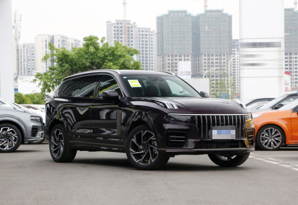 你有躺椅,我有大床房!理想One和领克09 PHEV,谁才是露营好帮手?
