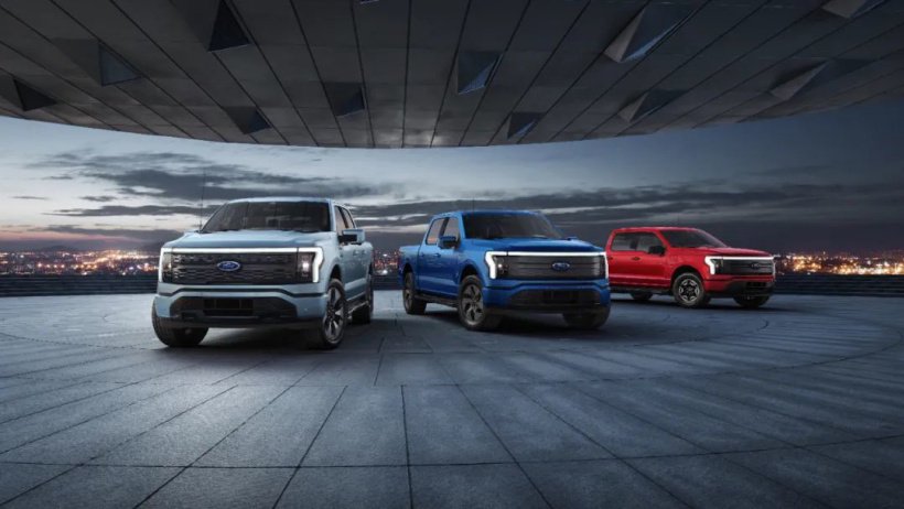 福特纯电动皮卡 F-150 Lightning 发布:百公里加速仅需 4 秒，续航 482 公里 - IT之家