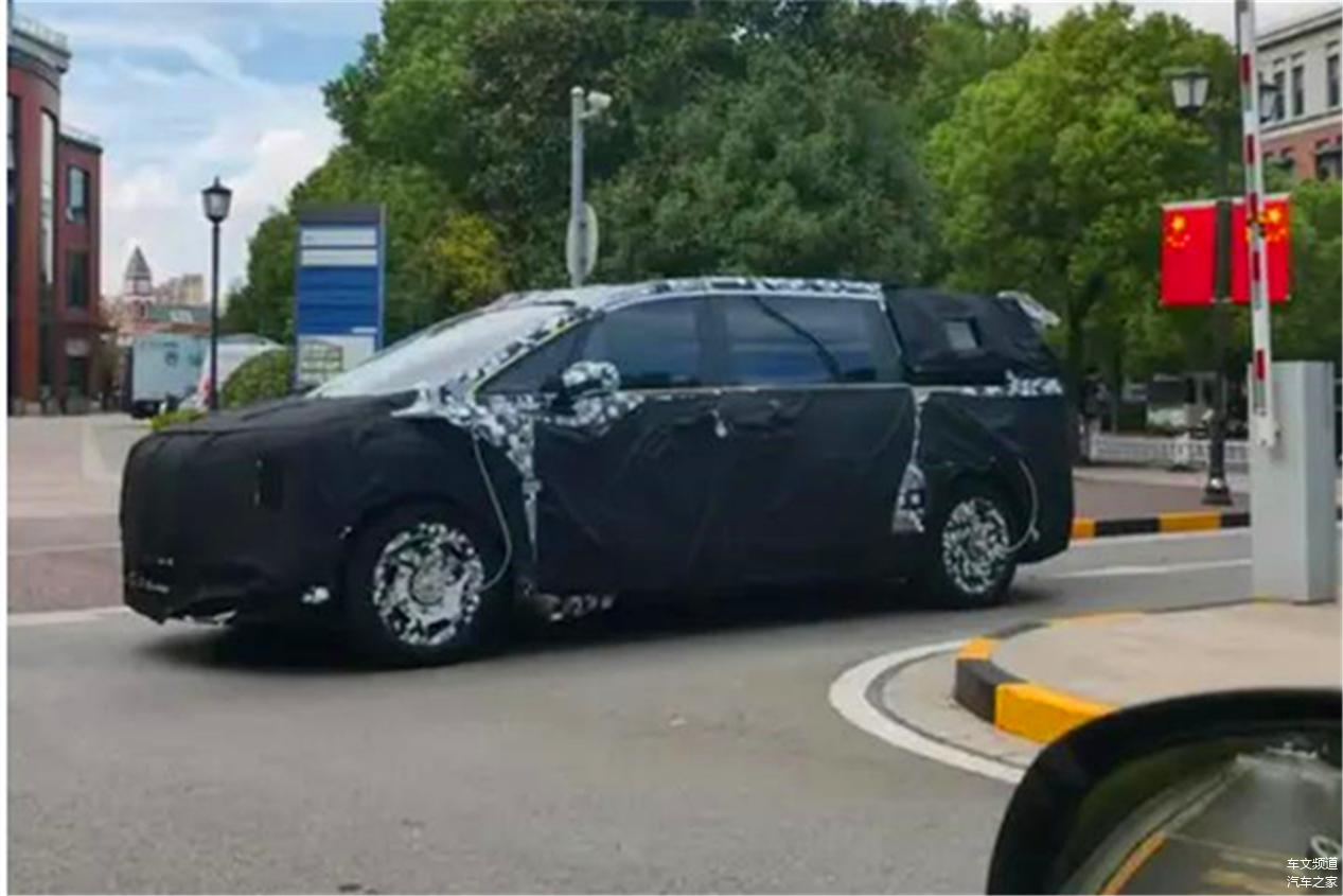 尊界MPV路试谍照曝光，瞄准日系“保姆车”，起价或达80万