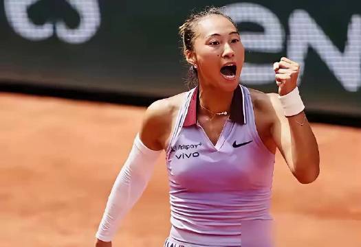 郑钦文23岁获奥运冠军进大满贯决赛，李娜29岁首夺大满贯