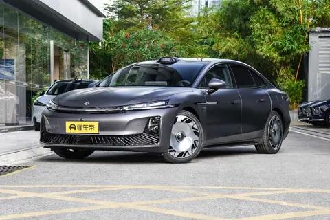 20万级家用与商务兼顾之选：昊铂A800深度试驾体验
