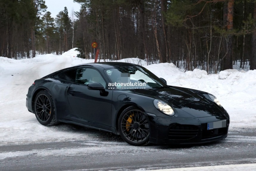 保时捷 2027 款 911 Turbo Touring 高性能跑车路测图曝光