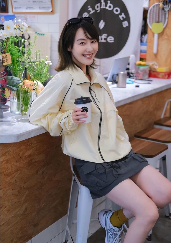王冠公开和老公恋爱细节，老公大她4岁正脸曝光很帅，唐嫣是红娘