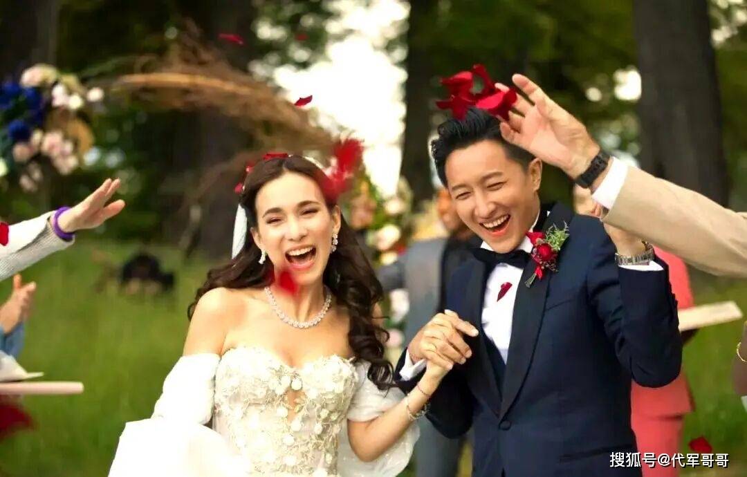 42岁韩庚近况曝光!娶美女卢靖姗二胎得子，如今婚姻幸福成人生赢家_低调_顶流_儿女