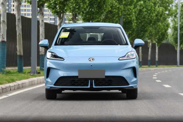 2026款MG4改款车型正式上市6.58万元版本标配437km续