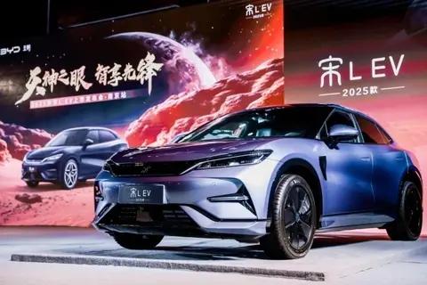最美智驾SUV!比亚迪宋L EV从近20万降到15万多,剑指小米YU7