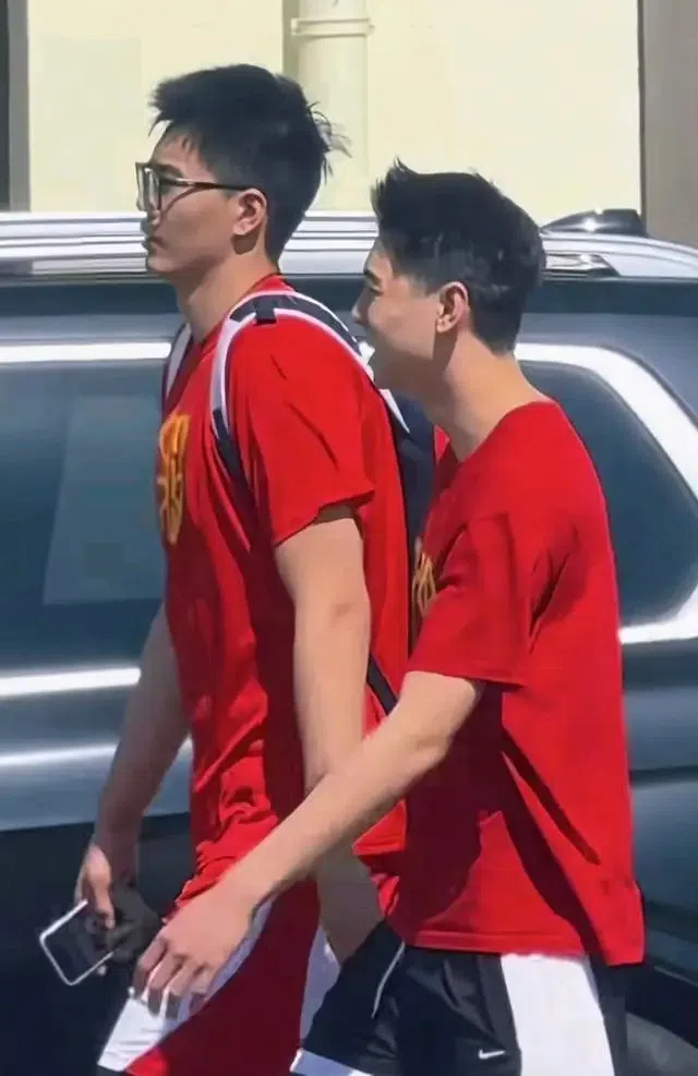 广东男篮新动态！胡明轩归队+徐杰黄明依赴美特训 四人合同到期