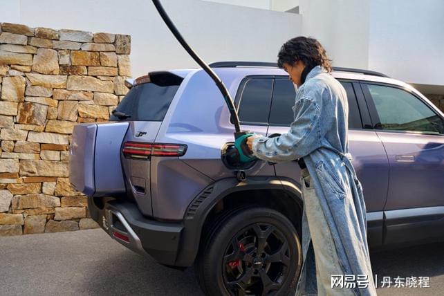 燃油车主不必再观望 换高价值闪充电动车的时候到了