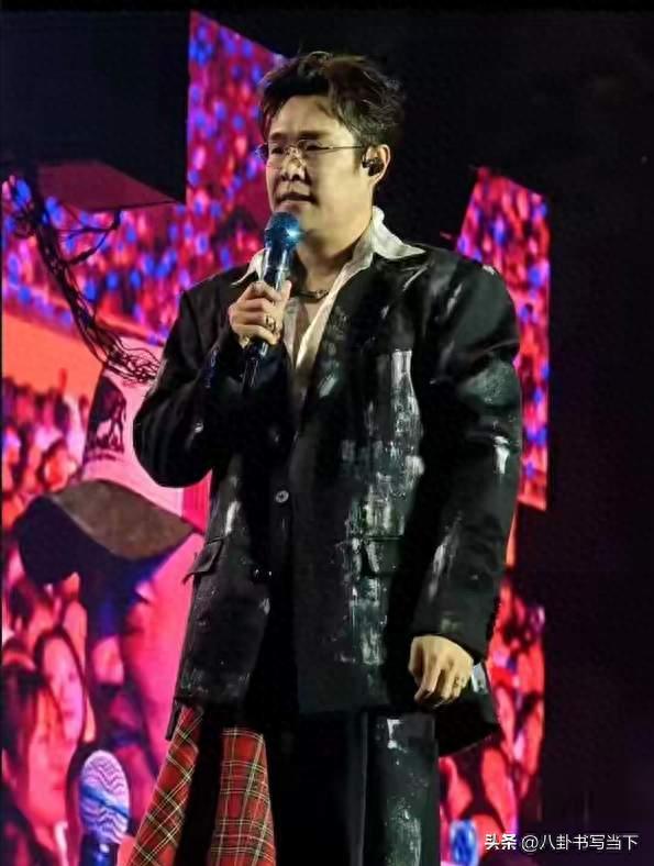 小沈阳演唱会神秘嘉宾揭晓:18岁女儿压轴,是温情还是资源倾斜?
