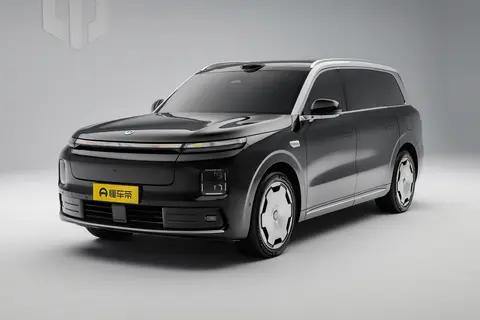 25万级纯电大型SUV,标配空悬魔毯,7座空间灵活多变