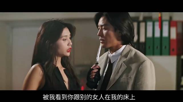 港片回忆杀：郑伊健颜值与邱淑贞美貌双绝，经典CP的颜值暴击时刻