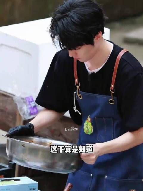 中餐厅：王总说的没有不可以，就王总不能不来！