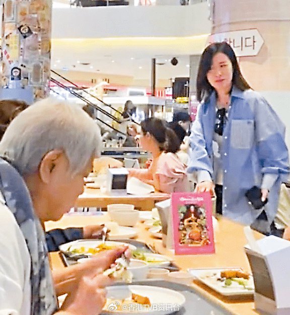 佘诗曼为母停工，辞演？《新闻女王3》主演成谜