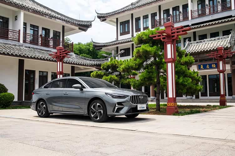 第5代帝豪i-HEV智擎混动上市,限时7.89万起