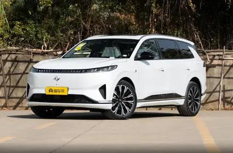 东风奕派eπ008购车攻略:15.99 万起，全家舒适出行