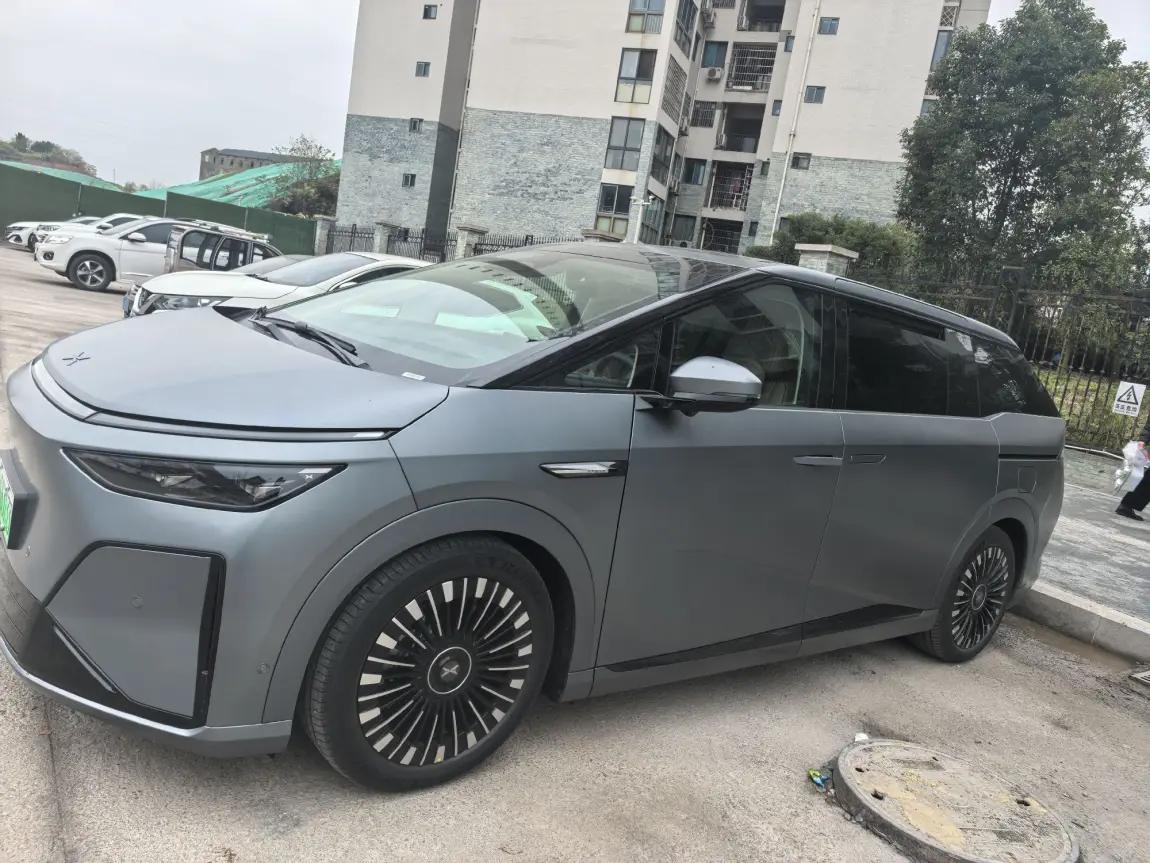 小鹏X9秒变移动房车,带娃午休太香了!