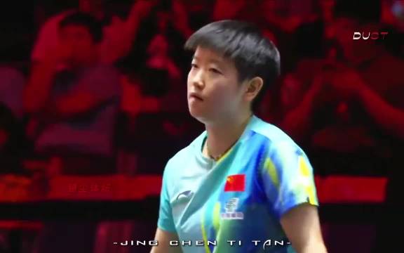 比冠军奖杯更沉的，是刻在骨子里的教养与底线！ 孙颖莎