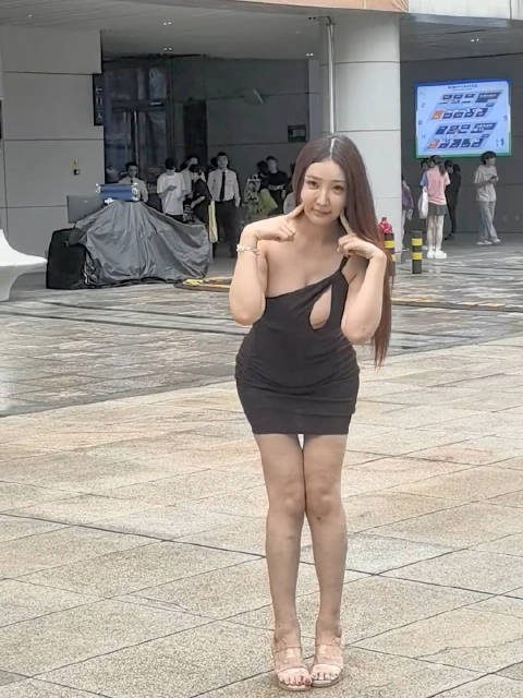 车展怎么能少得了车模