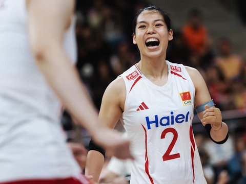 女排2将太稳了！庄宇珊打成全能型球员，王梦洁一传与防守无解！
