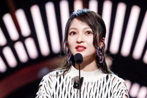 范玮琪获粉丝暖心安慰超感动,动情发声:愿为你们更热爱生命